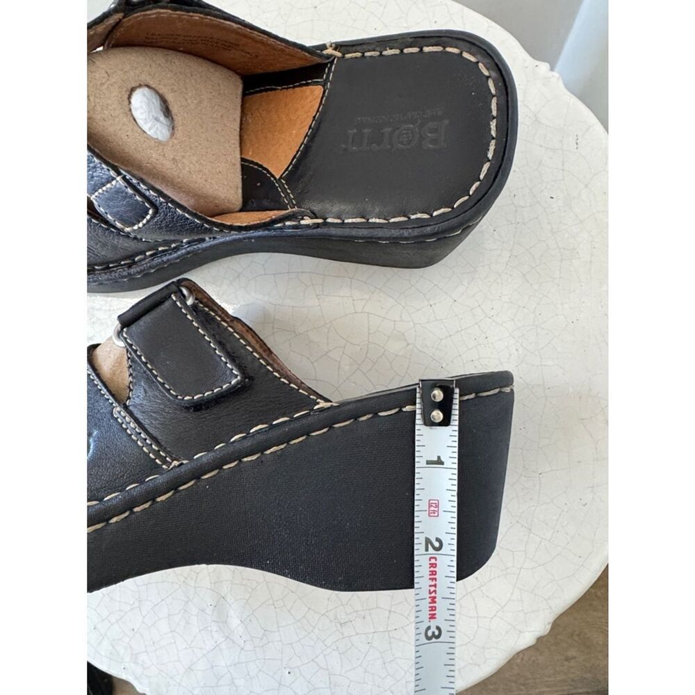 Born Y2K Black Leather Slip-On Clogs Wedge with Tan Stitching Accent Size 7 GUC - Picture 7 of 12
